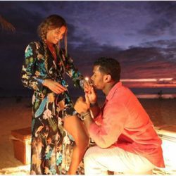 Russell Wilson pidiéndole matrimonio a Ciara