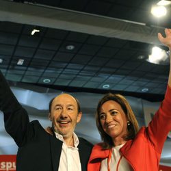 Alfredo Pérez Rubalcaba y Carme Chacón en el 38º Congreso Federal del PSOE