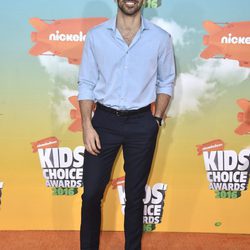 Nyle DiMarco en los Nickelodeon Kids' Choice Awards