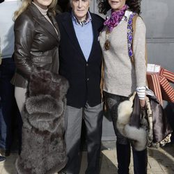 Norma Duval con Jaime Ostos y María Ángeles Grajal en el festejo taurino en Illescas en Toledo