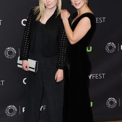 Billie Lourd y Abigail Breslin en el PaleyFest 2016 celebrado en Los Angeles