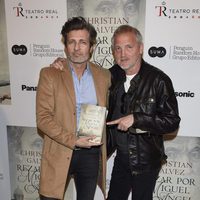 Jesús Olmedo y Jordi Rebellón en la presentación del libro 'Reza por Miguel Ángel'