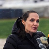 Angelina Jolie visita un campo de refugiados de Siria