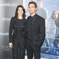 Shailene Woodley y Theo James en el estreno 'La serie Divergente: Leal'