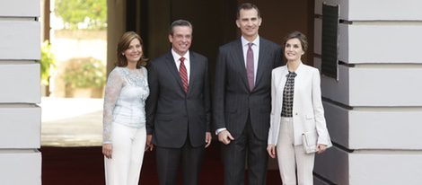 Los Reyes Felipe y Letizia con el Gobernador de Puerto Rico y su mujer