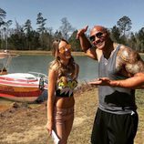 Belinda con Dwayne Johnson en el rodaje de 'Los vigilantes de la playa'