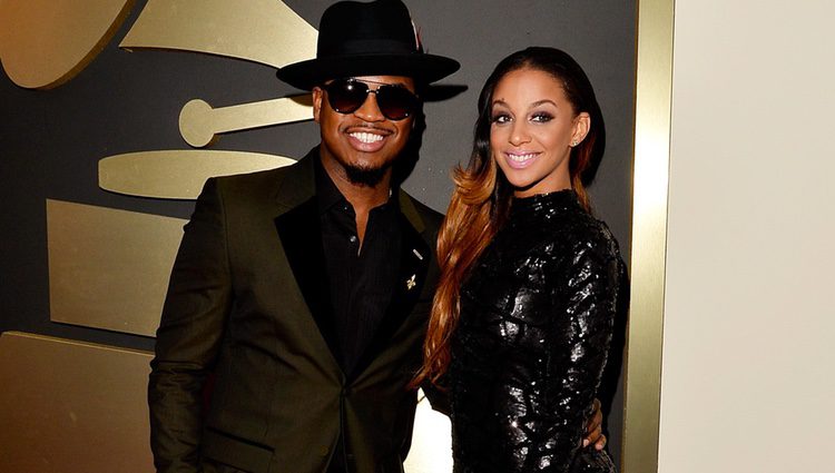 Ne-Yo y Crystal Renay en los Premios Grammy 2015