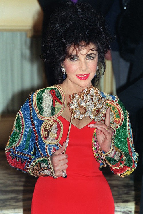 Elizabeth Taylor en una gala benéfica en Estados Unidos