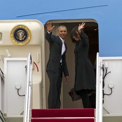 Barack Obama y Michelle Obama se despiden tras su viaje a Cuba