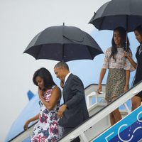 Barack Obama y su familia tras su llegada a Cuba