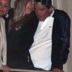 Antonio Banderas y Nicole Kimpel muy cariñosos en la Semana Santa de Málaga 2016