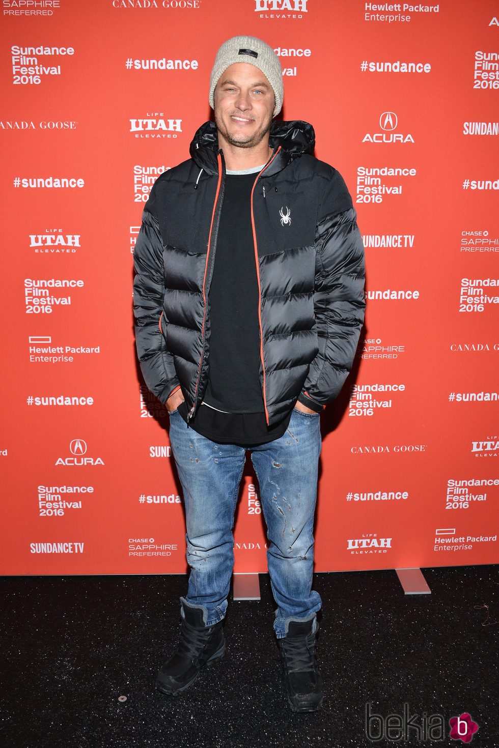 Travis Fimmel en la premiere de 'Maggie's Plan' durante el Festival de Sundance 2016