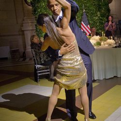 Barack Obama bailando tango durante su visita oficial a Argentina