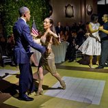 Barack Obama demostrando sus dotes para el tango en su visita oficial a Argentina