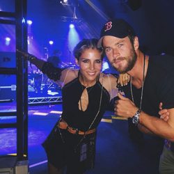 Elsa Pataky y Chris Hemsworth en el Byron Bay Bluesfest