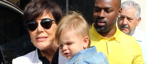 Kris Jenner, Reign Disick y Corey Gamble en la Misa de Pascua 2016