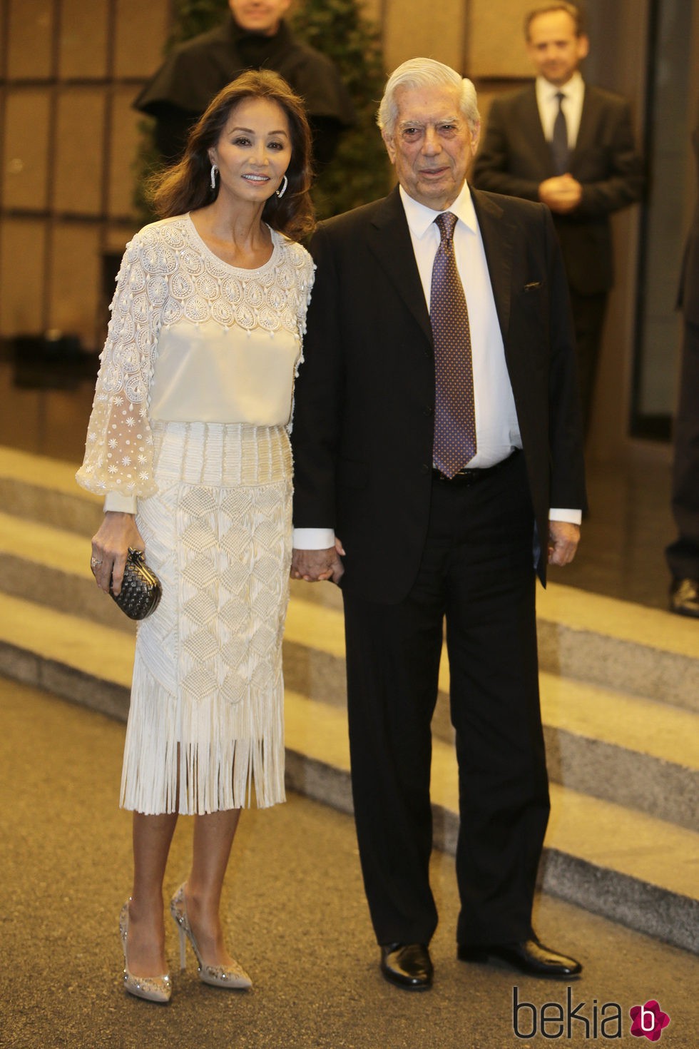 Mario Vargas Llosa con Isabel Preysler en su 80 cumpleaños