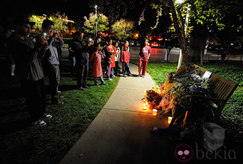 Homenajes en California a Steve Jobs