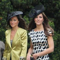 Catalina y Pippa Middleton, juntas de boda