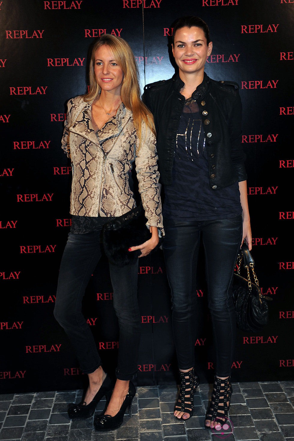 Alejandra Rojas en la inauguración de la tienda Replay de Barcelona