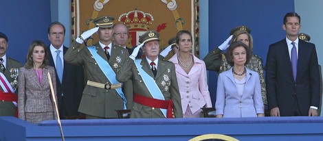 La Familia Real al completo en Palco Presidencial del Día de la Hispanidad 2011