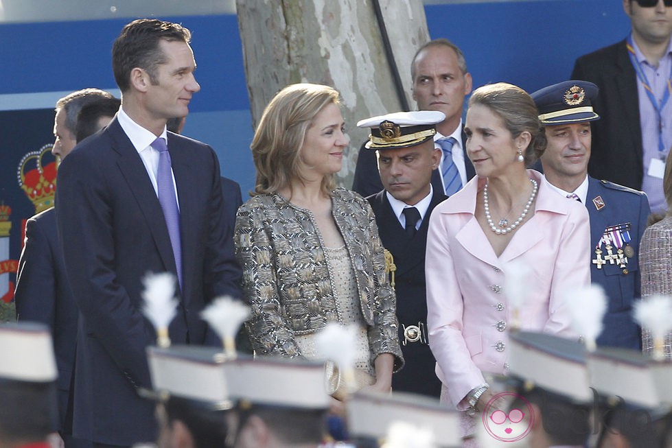 Los Duques de Palma y la Infanta Elena el Día de la Hispanidad 2011