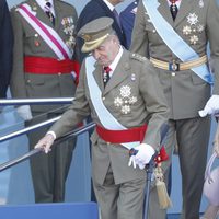 El Rey Juan Carlos con muleta el Día de la Hispanidad