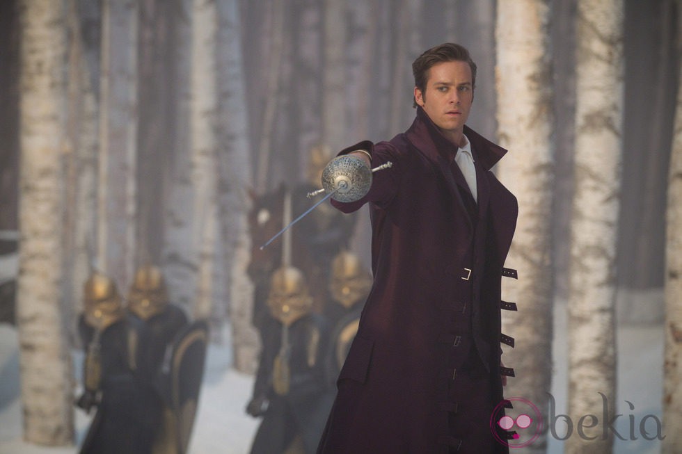 Armie Hammer es el príncipe de la nueva película de Blancanieves