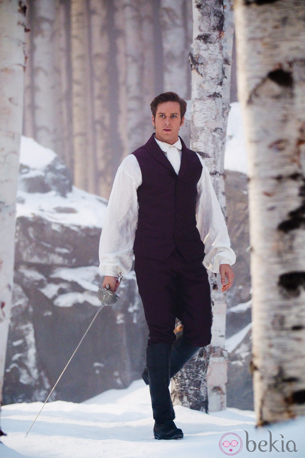 Armie Hammer se mete en la piel del príncipe de Blancanieves en la nueva versión del cuento