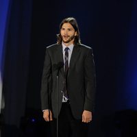 Ashton Kutcher en la fiesta de la Fundación Clinton