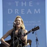 Sheryl Crow en la inauguración del monumento en memoria a Martin Luther King