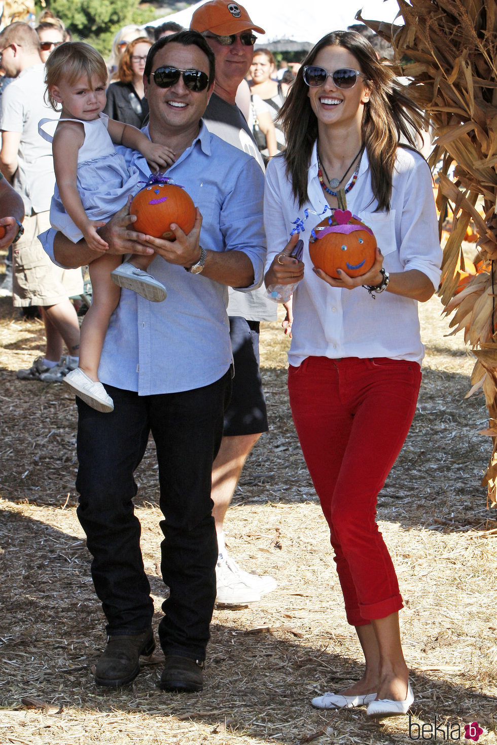 Alessandra Ambrossio, tarde de compras para Halloween