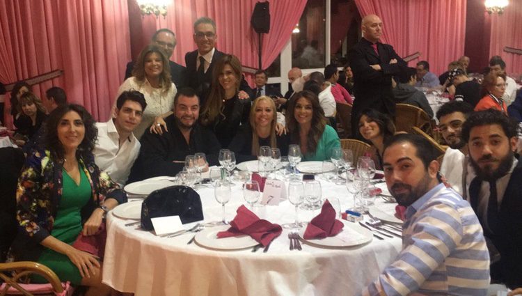 Paz Padilla, Diego Matamoros, Terelu Campos, Kiko Hernández, Ylenia, Belén Esteban, Raquel Bollo, La Junquera y Manuel Cortés de cena