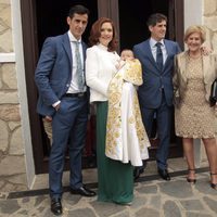 Víctor Janeiro, Beatriz Trapote, Humberto Janeiro y Carmen Bazán en el bautizo de Víctor Janeiro Jr