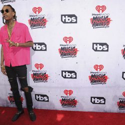 Wiz Khalifa U2 en los Premios iHeartRadio Music 2016