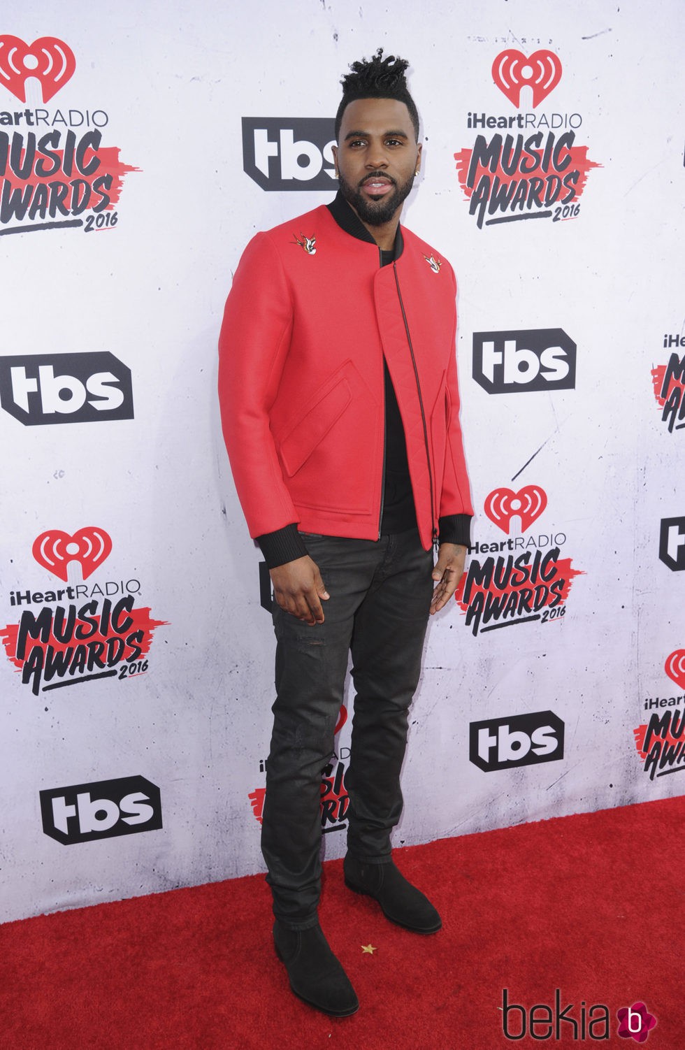 Jason Derulo en los Premios iHeartRadio Music 2016