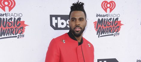 Jason Derulo en los Premios iHeartRadio Music 2016