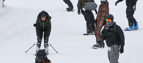 La familia Kardashian-Jenner esquiando en Colorado