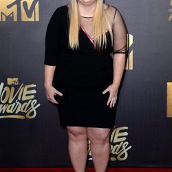 Rebel Wilson en la alfombra roja de los MTV Movie Awards 2016