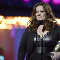 Melissa McCarthy recogiendo su Premio MTV Movie Awards 2016