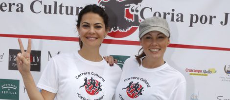 María José Suárez y Raquel Rodríguez en una carrera solidaria en Coria del Río