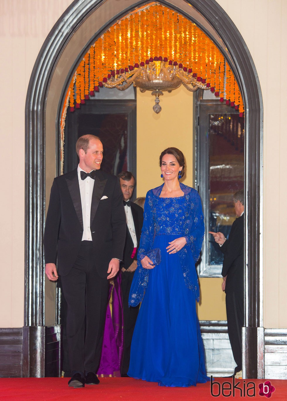 Duques de Cambridge en la cena benéfica de Bollywood  en su viaje a la India