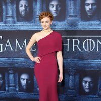 Sophie Turner en la premiere de la sexta temporada de 'Juego de Tronos'.