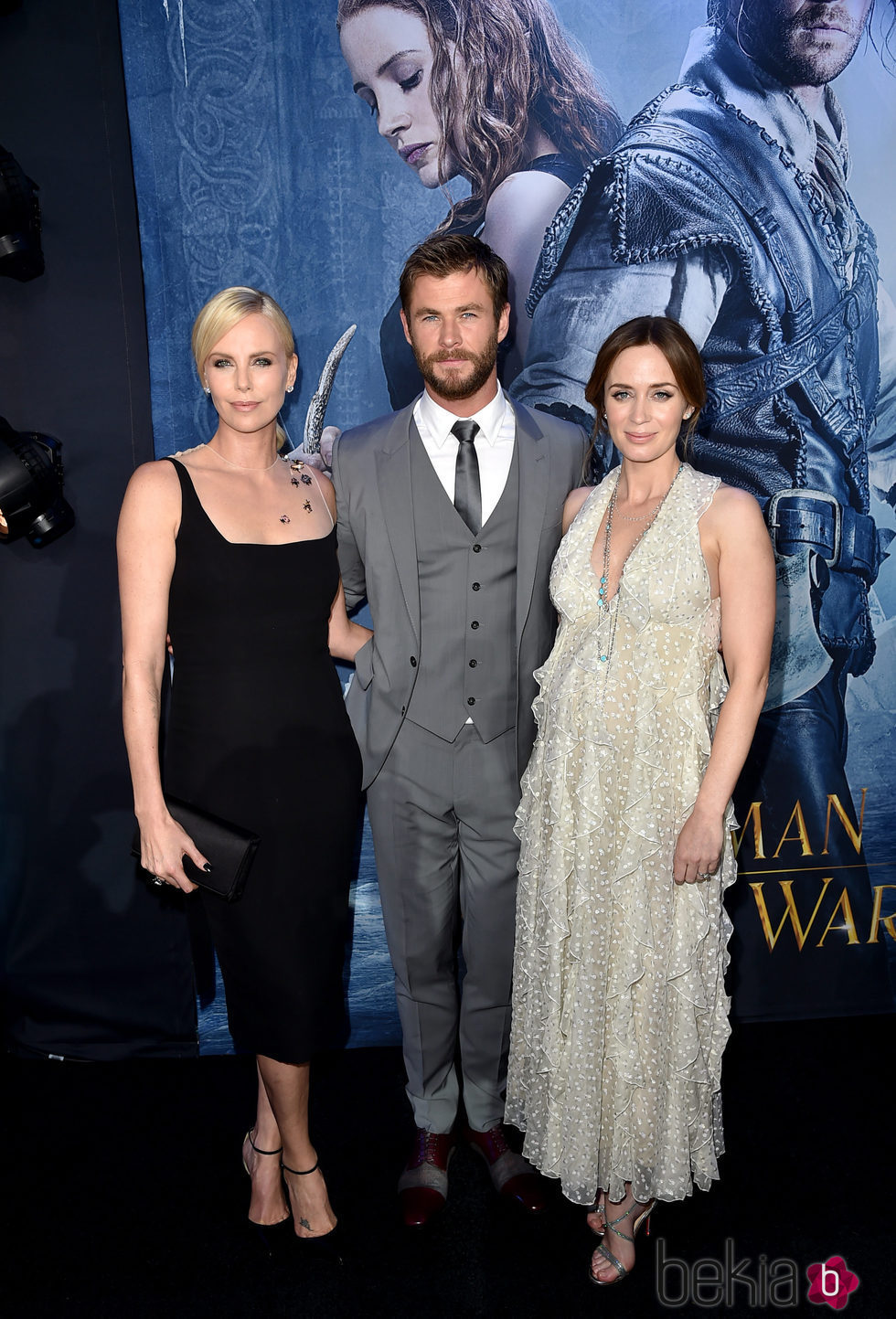 Charlize Theron, Chris Hemsworth y Emily Blunt en el estreno de 'Las crónicas de Blancanieves: El cazador y la reina del hielo' en Los Angeles