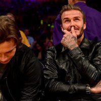 David Beckham y  Brooklyn acude al último partido de Kobe Bryant en los Lakers