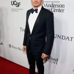 Orlando Bloom en la gala benéfica de la Fundación Parker en Los Ángeles