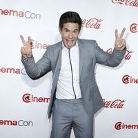 Adam Devine en el festival de cine CinemaCon 2016