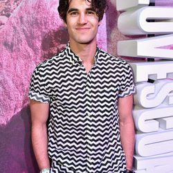 Darren Criss en el pop up de H&M en el festival de Coachella 2016