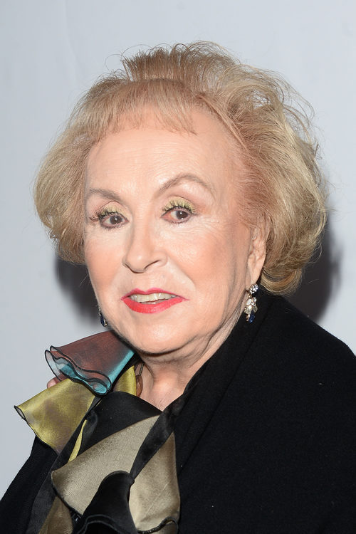 Doris Roberts durante la premiere 'Dollly Parton's Coat of Many colors'