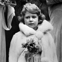 La Reina Isabel cuando era niña